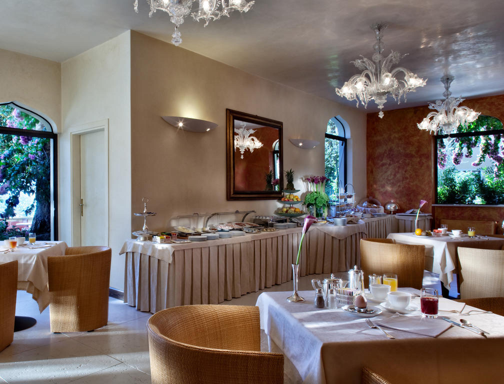 Hotel Villa Giulia Гарньяно Екстер'єр фото
