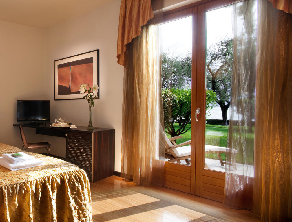 Hotel Villa Giulia Гарньяно Номер фото
